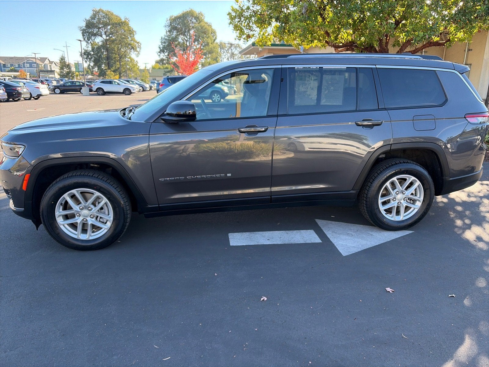 2021 Jeep Grand Cherokee L Laredo