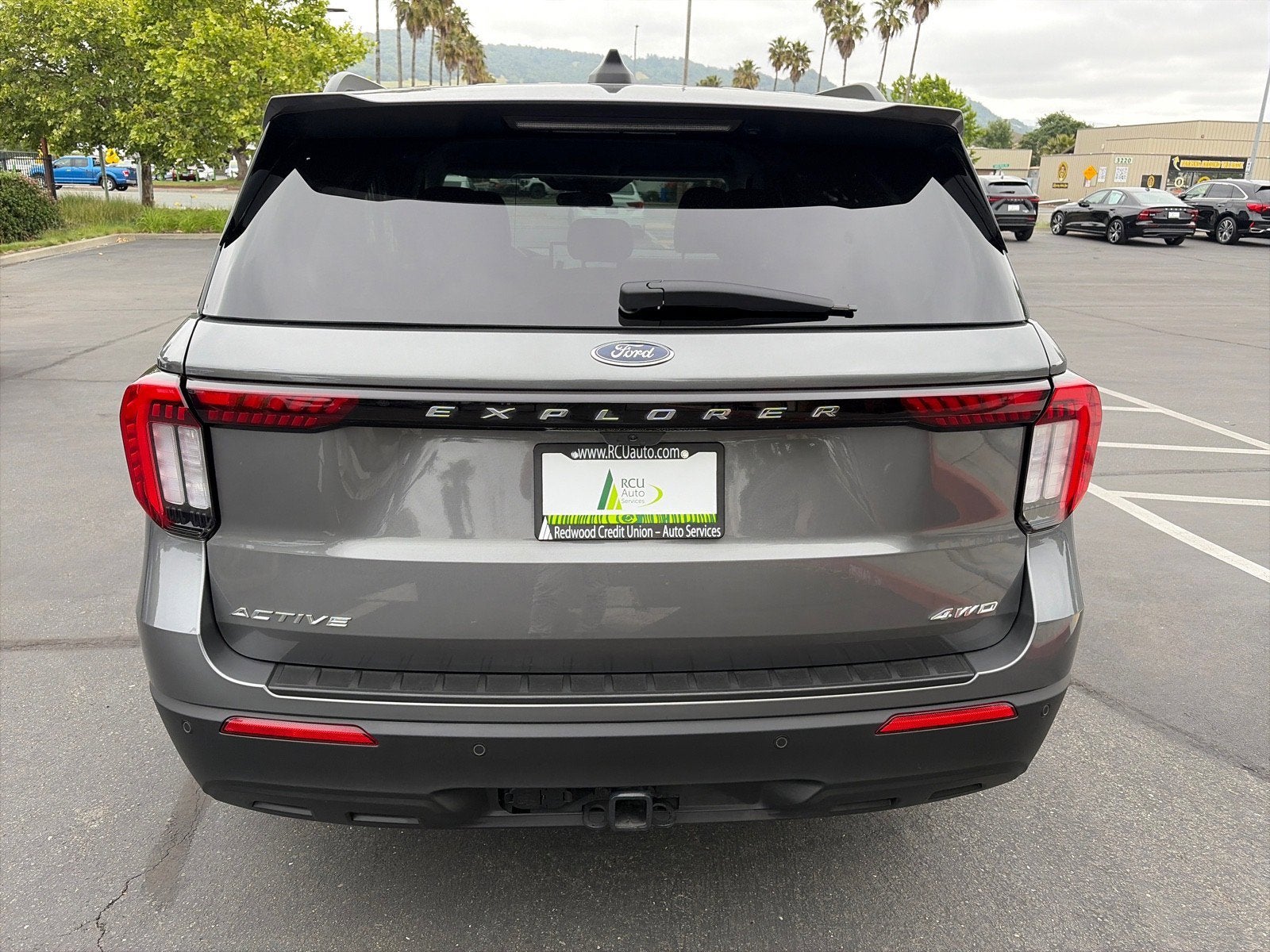 2025 Ford Explorer Active
