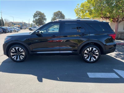 2025 Ford Explorer Platinum