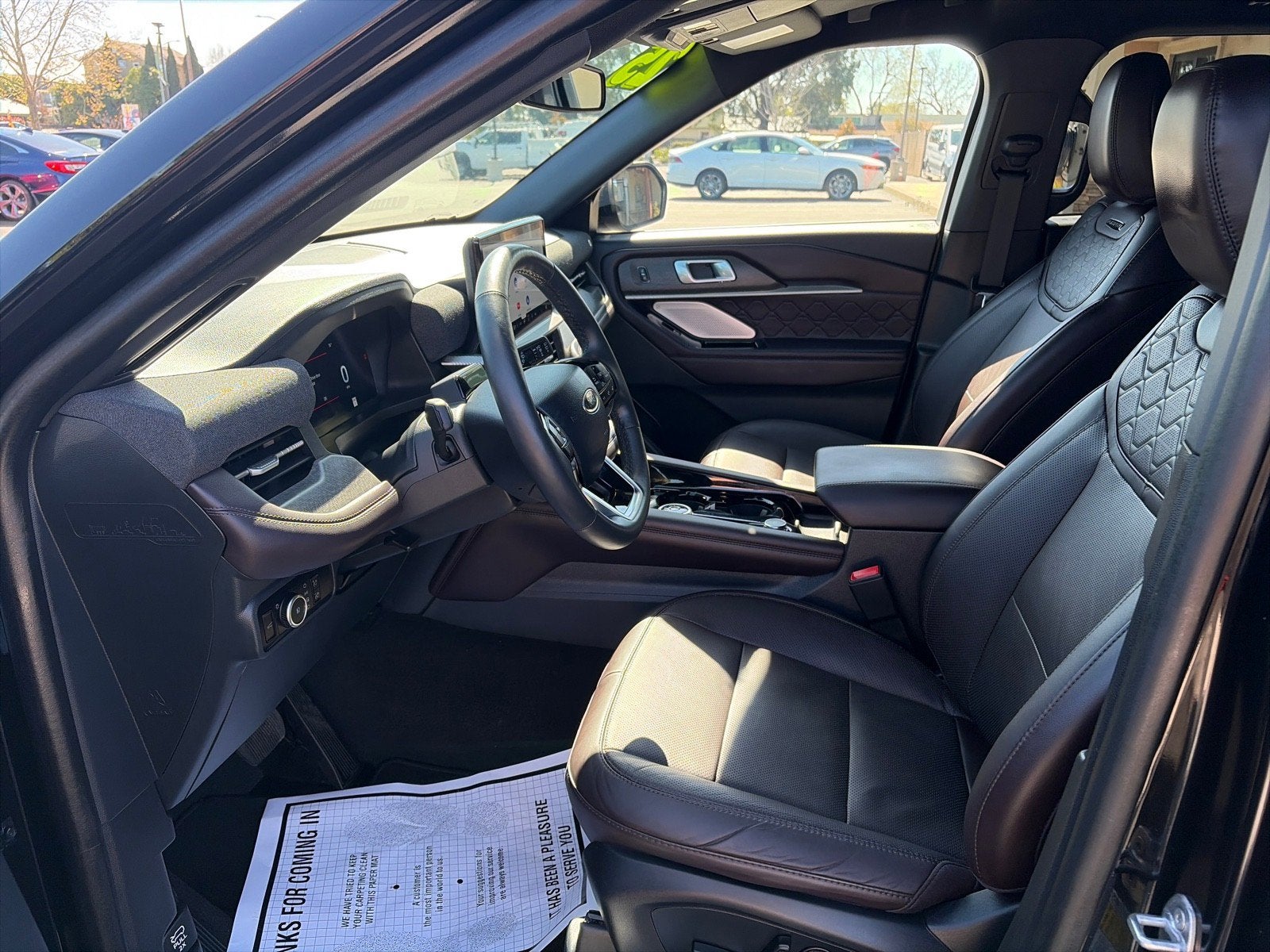 2025 Ford Explorer Platinum