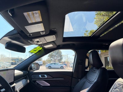 2025 Ford Explorer Platinum