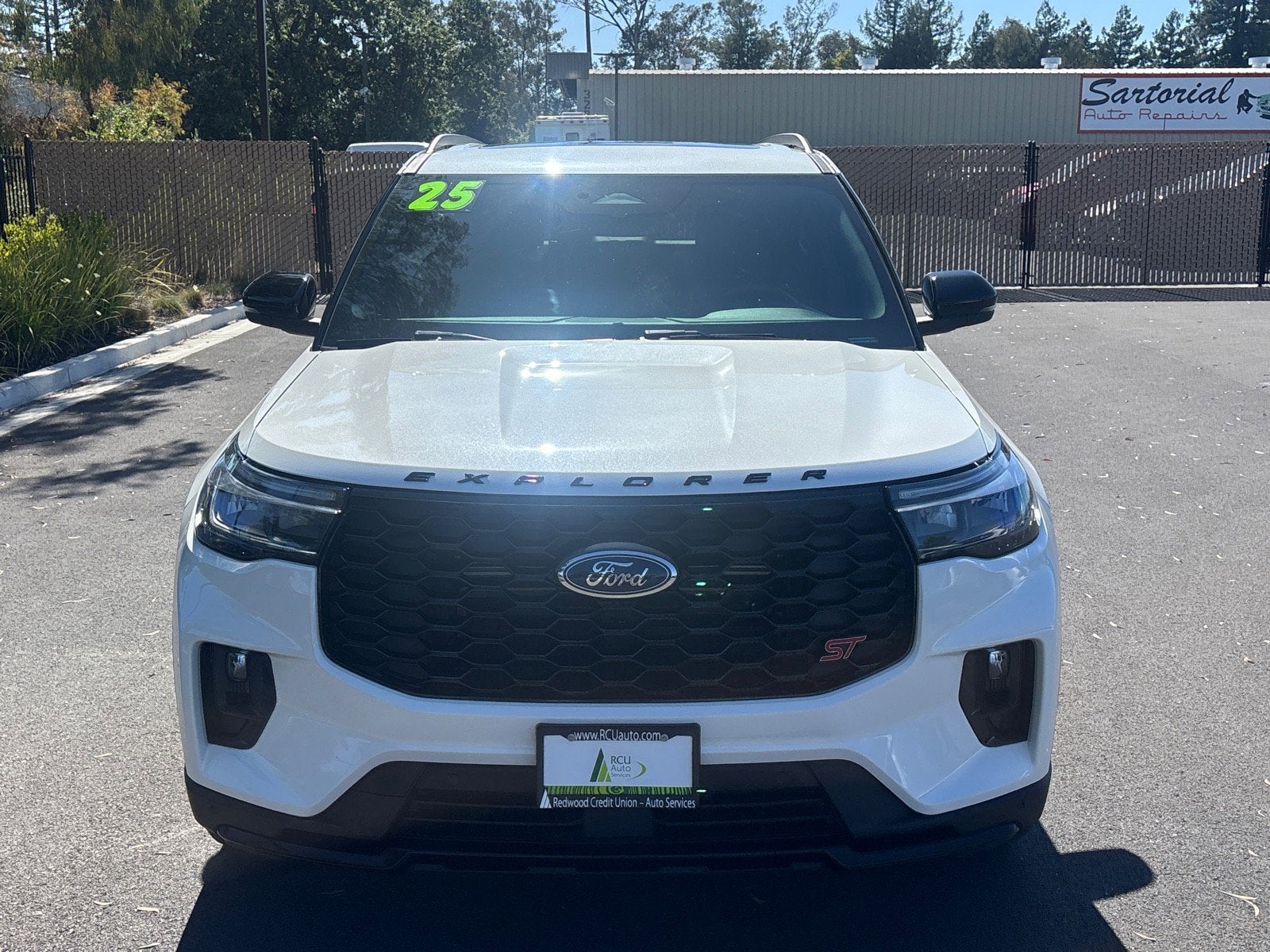 2025 Ford Explorer ST