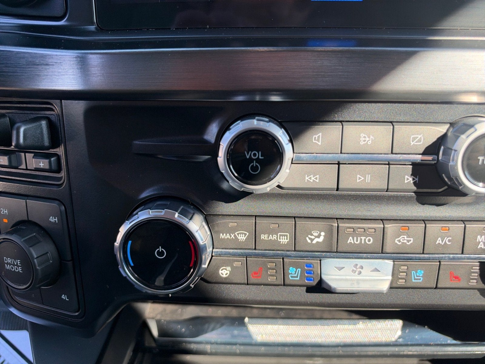2024 Ford Super Duty F-250 SRW LARIAT