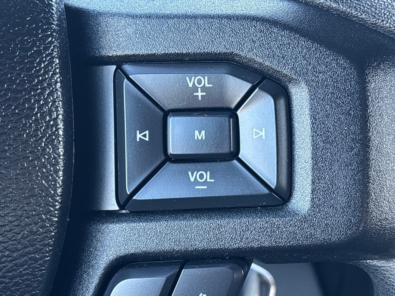 2015 Ford F-150 4WD SUPERCREW 157 XLT