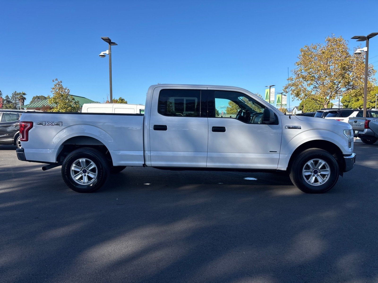 2015 Ford F-150 4WD SUPERCREW 157 XLT