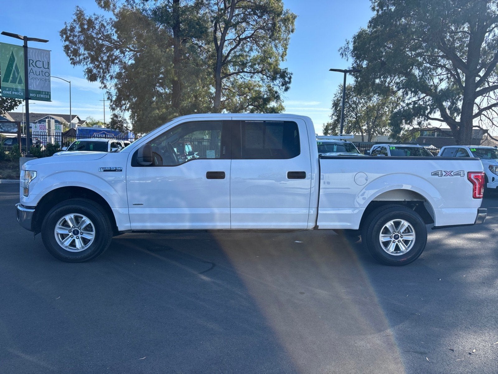 2015 Ford F-150 4WD SUPERCREW 157 XLT