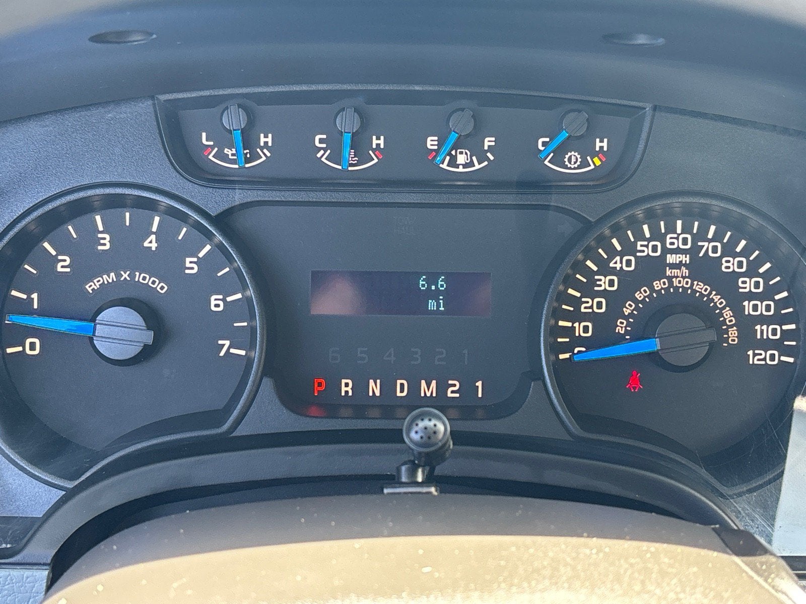 2014 Ford F-150 2WD SUPERCAB 145 STX