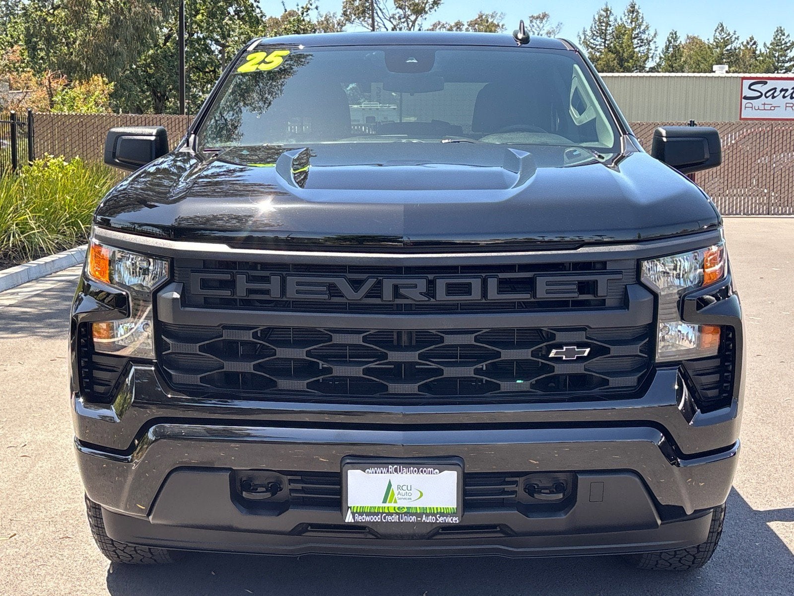 2025 Chevrolet Silverado 1500 Custom