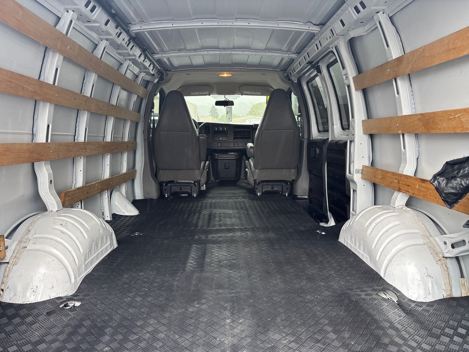 2019 Chevrolet Express Cargo Van RWD 2500 135