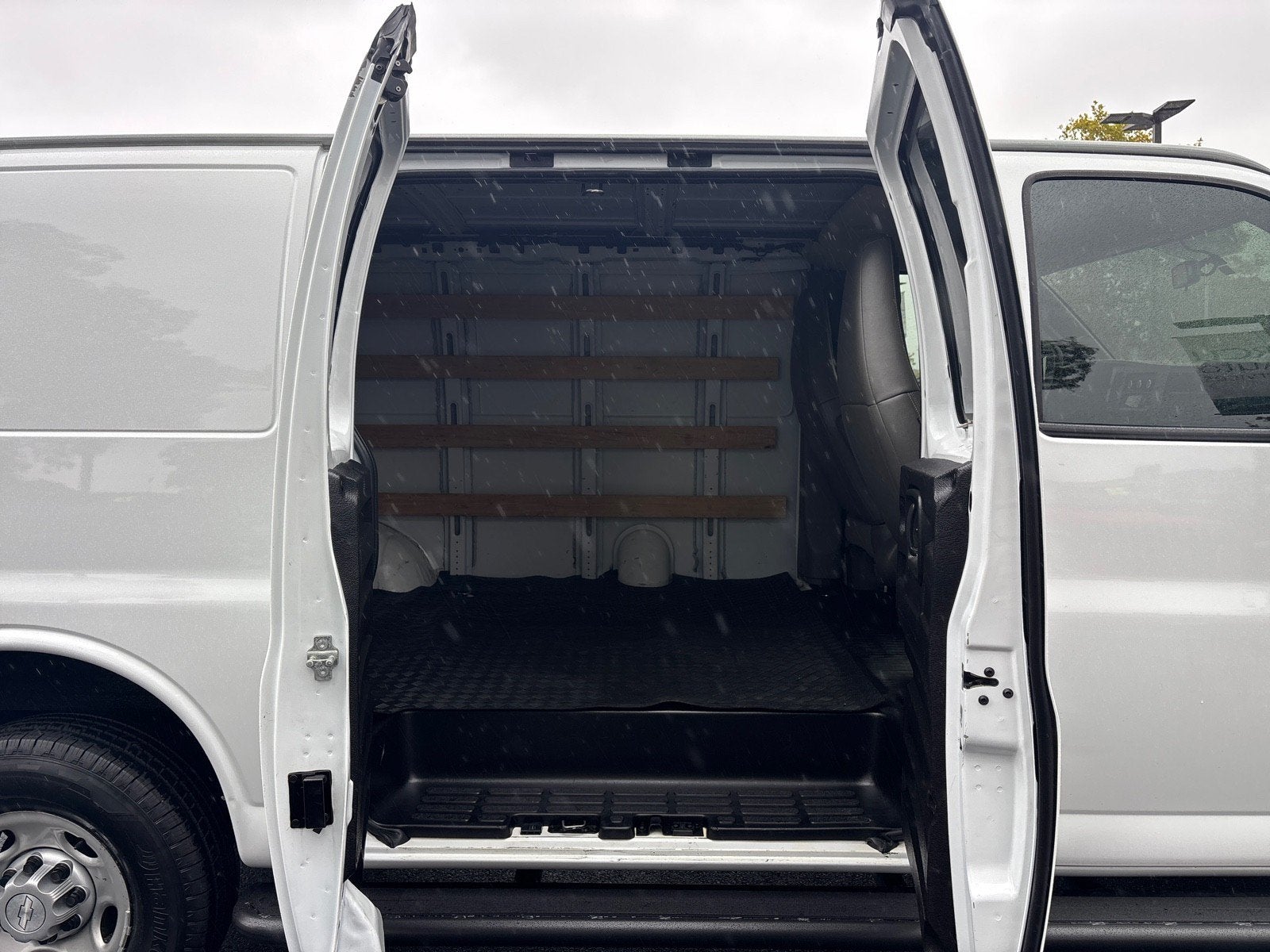 2019 Chevrolet Express Cargo Van RWD 2500 135