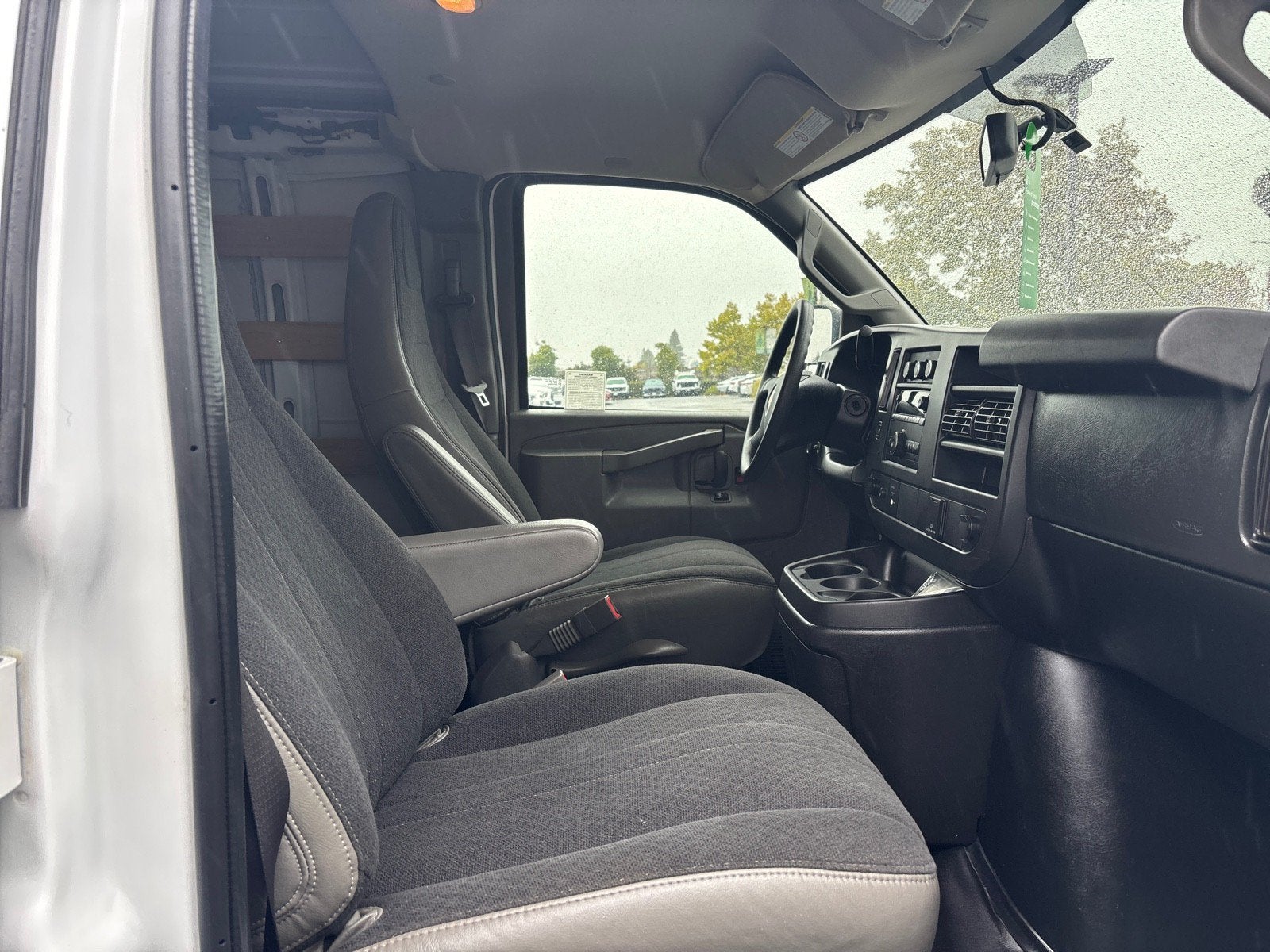 2019 Chevrolet Express Cargo Van RWD 2500 135