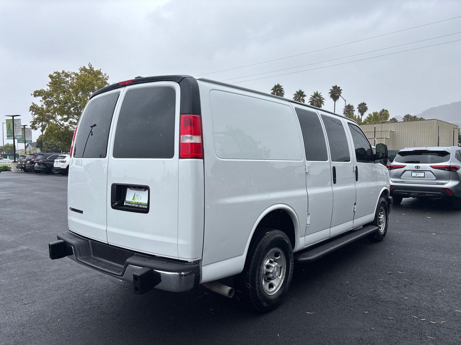 2019 Chevrolet Express Cargo Van RWD 2500 135