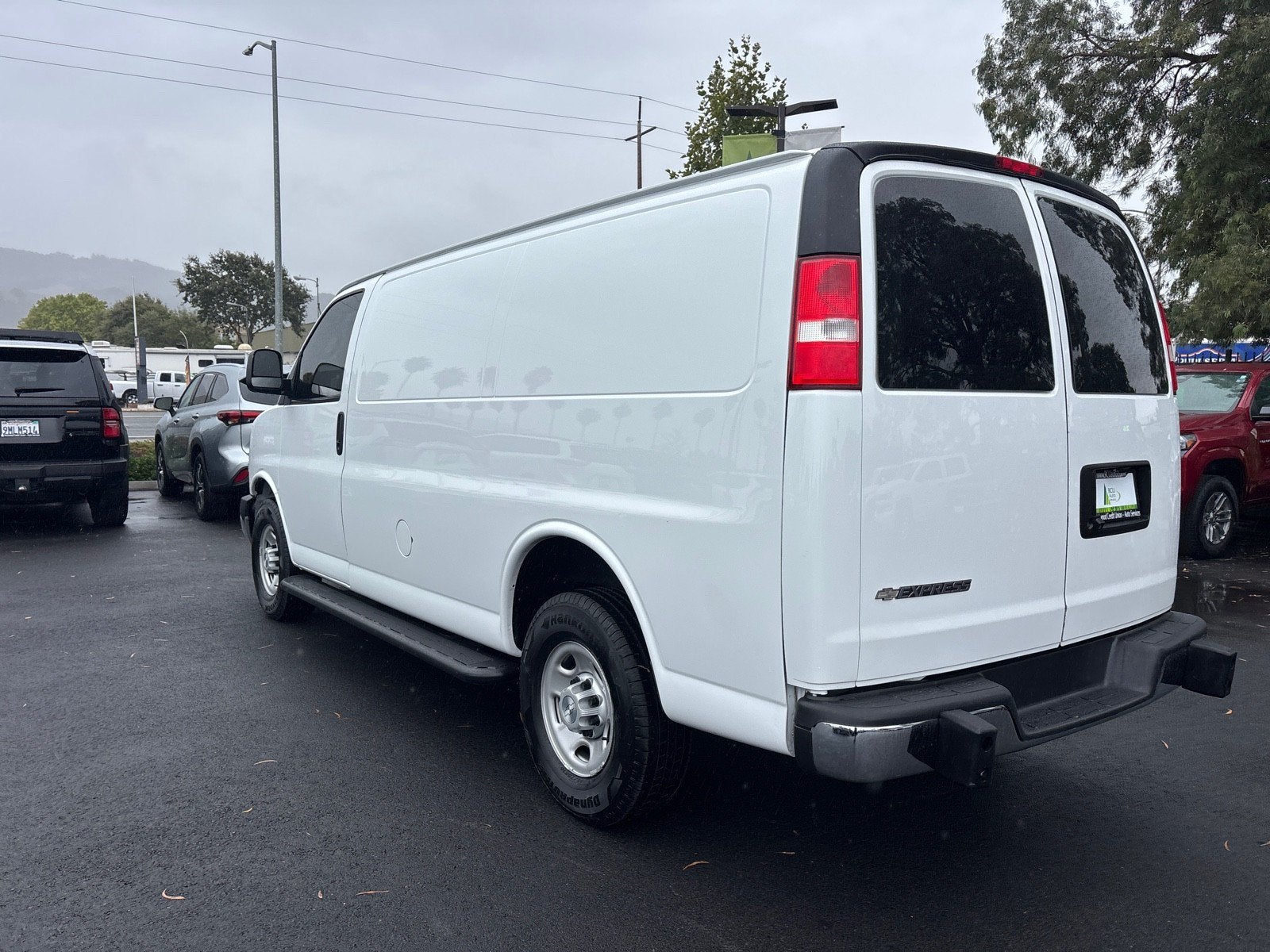 2019 Chevrolet Express Cargo Van RWD 2500 135