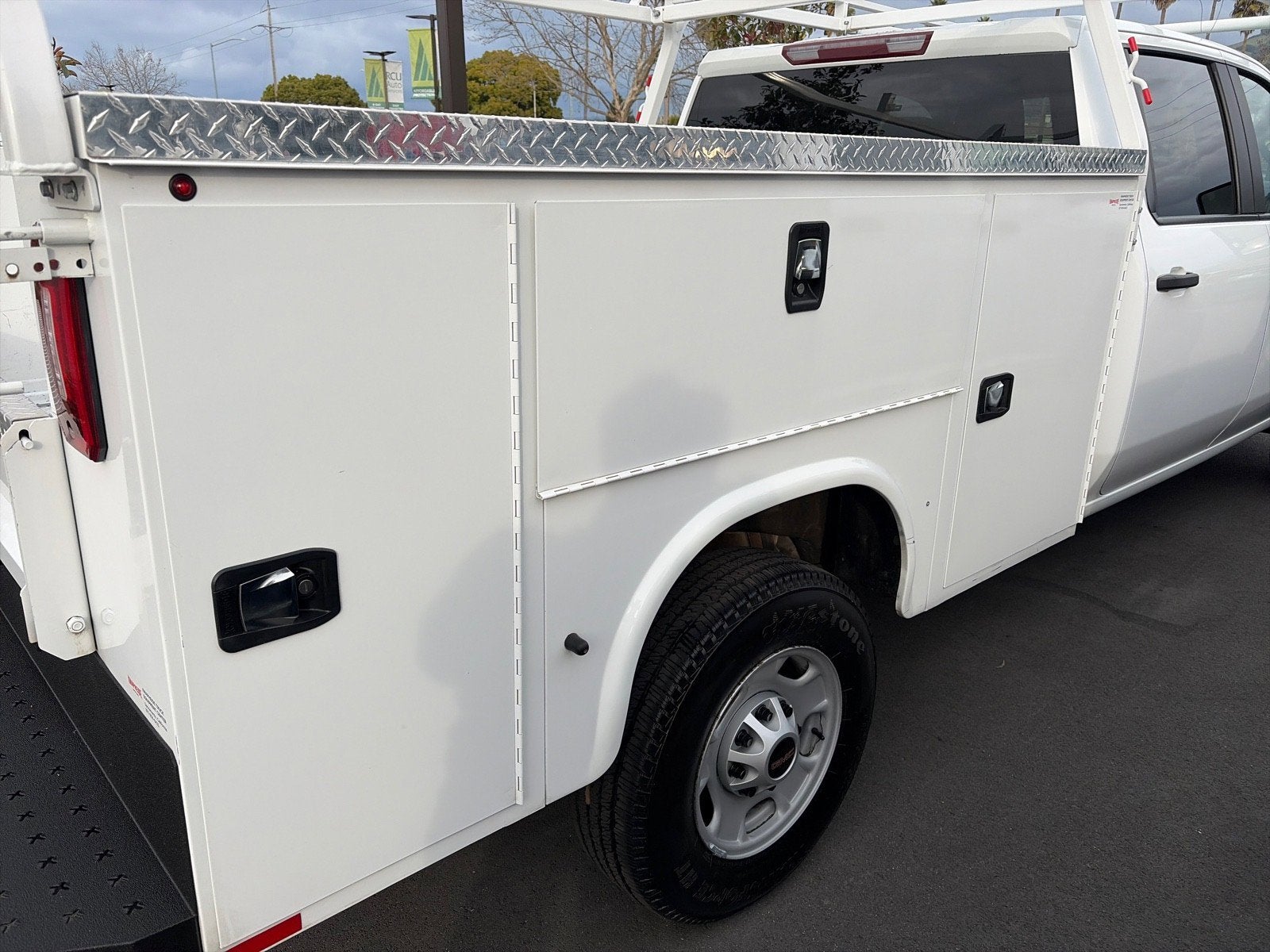 2024 GMC Sierra 2500HD Pro