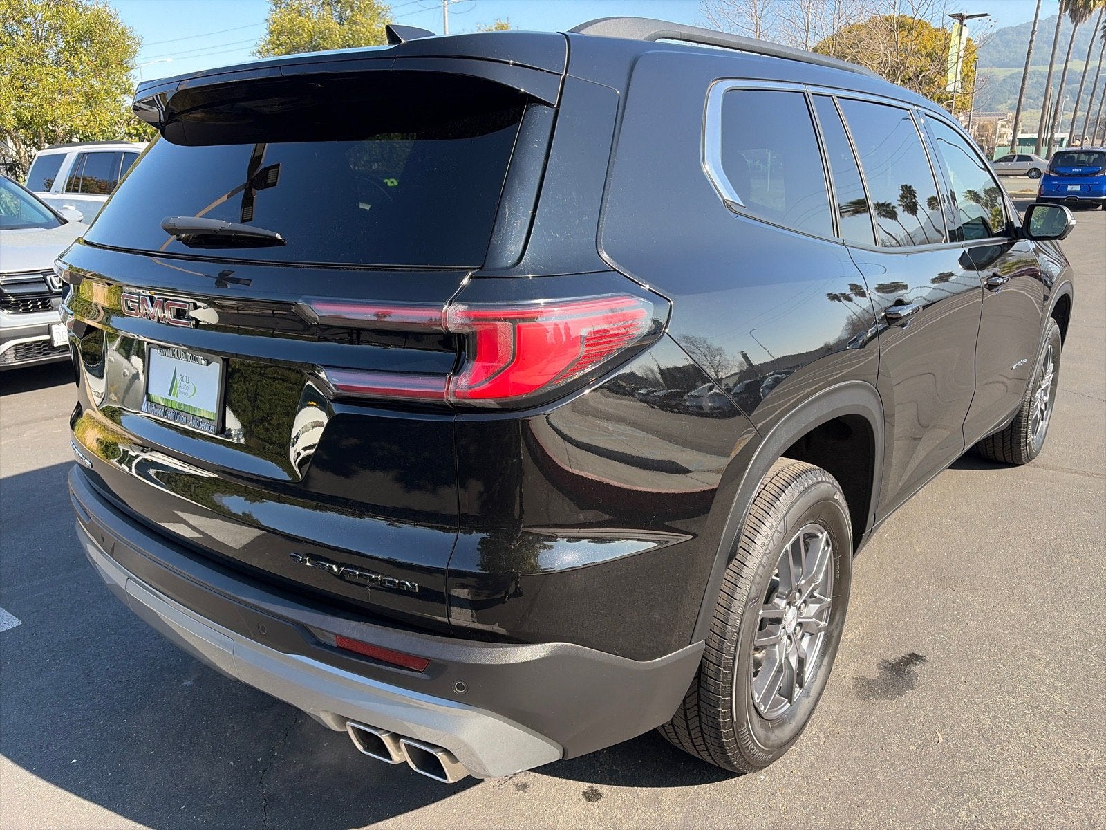 2025 GMC Acadia FWD Elevation