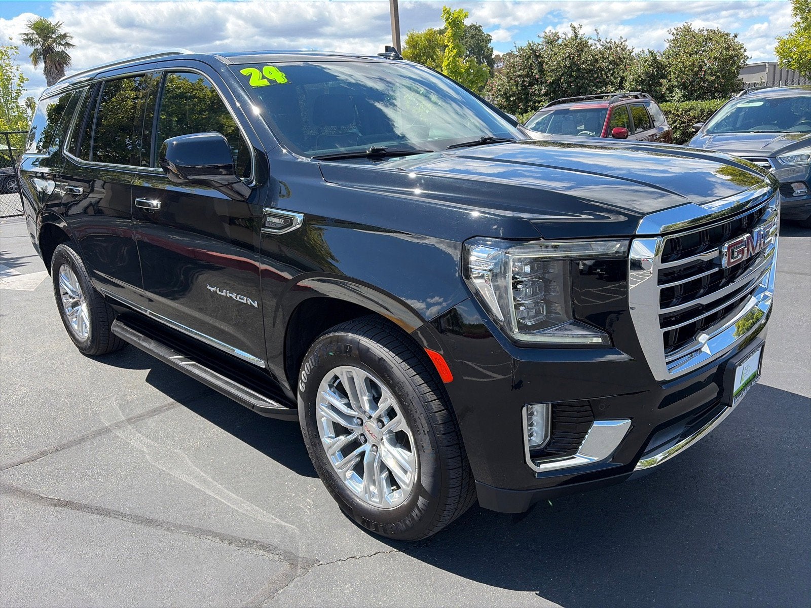 2024 GMC Yukon SLT