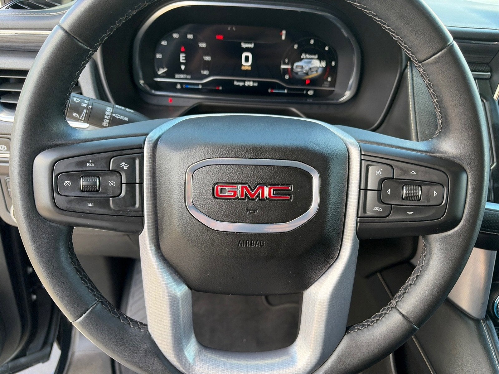 2024 GMC Yukon SLT