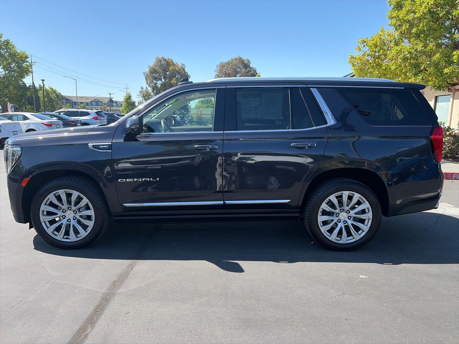 2023 GMC Yukon Denali