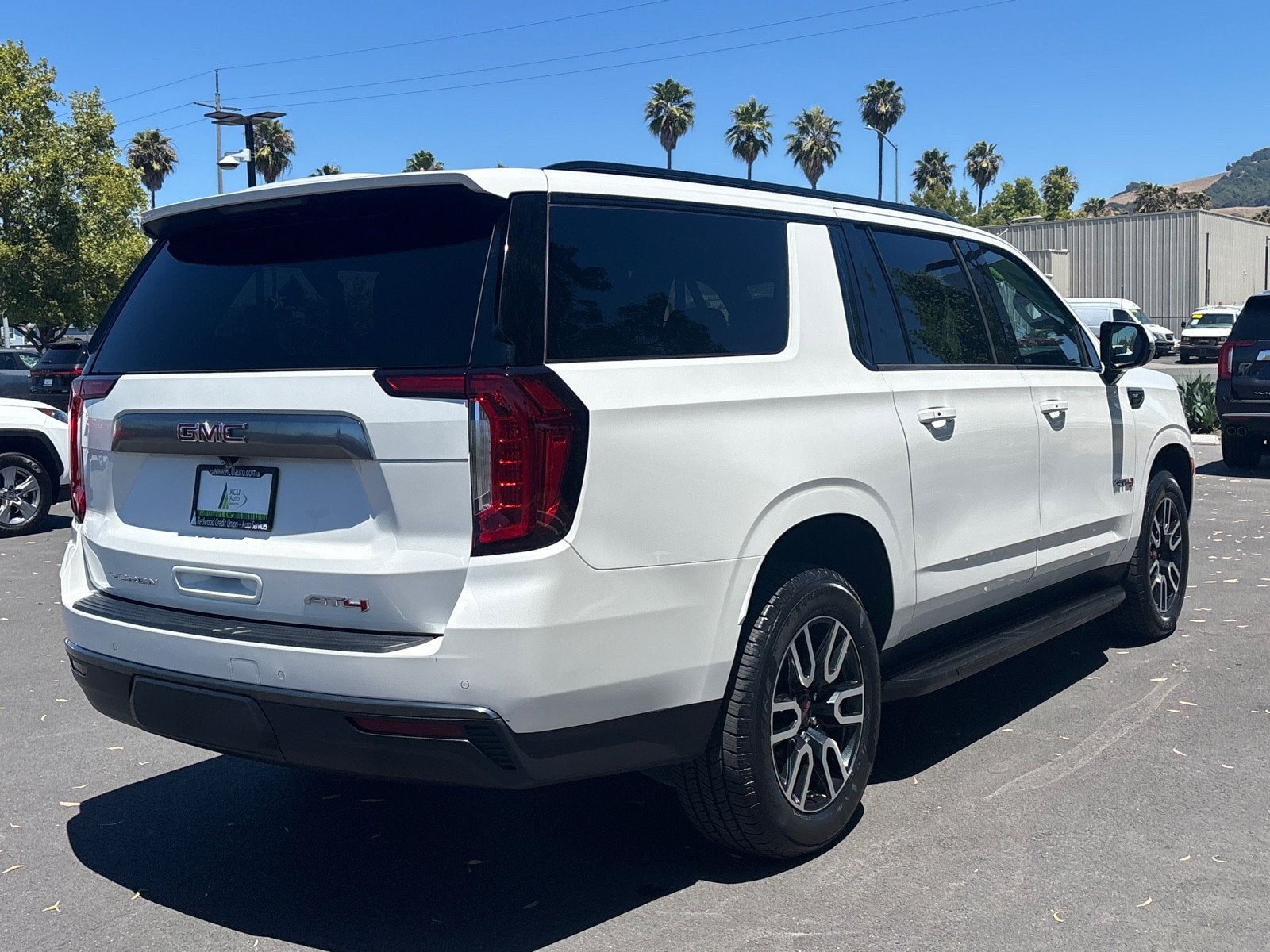 2021 GMC Yukon XL AT4