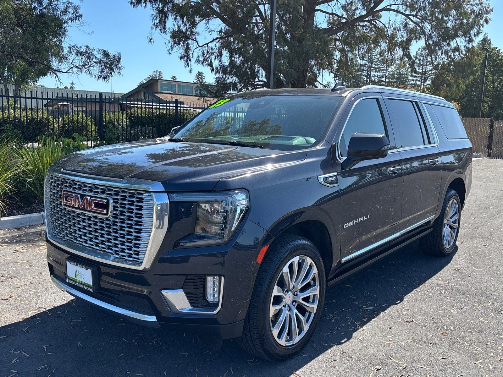 2023 GMC Yukon XL Denali