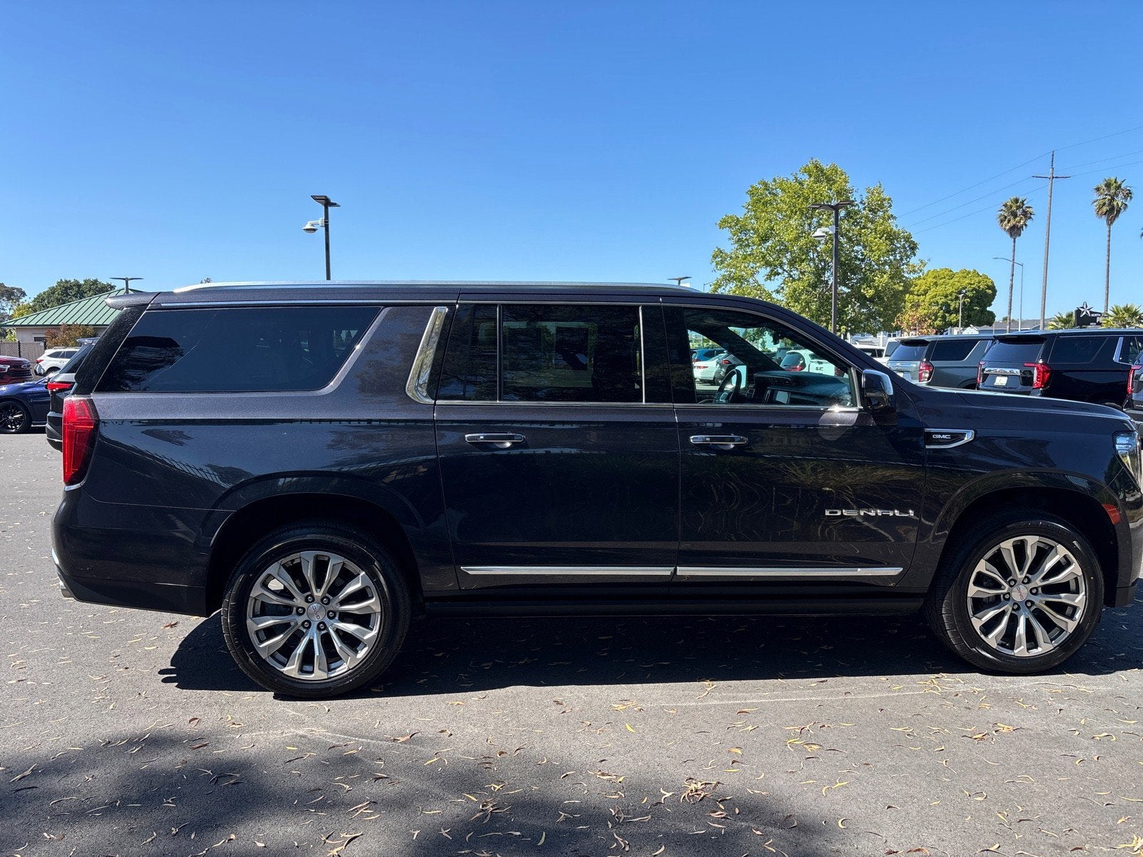 2023 GMC Yukon XL Denali