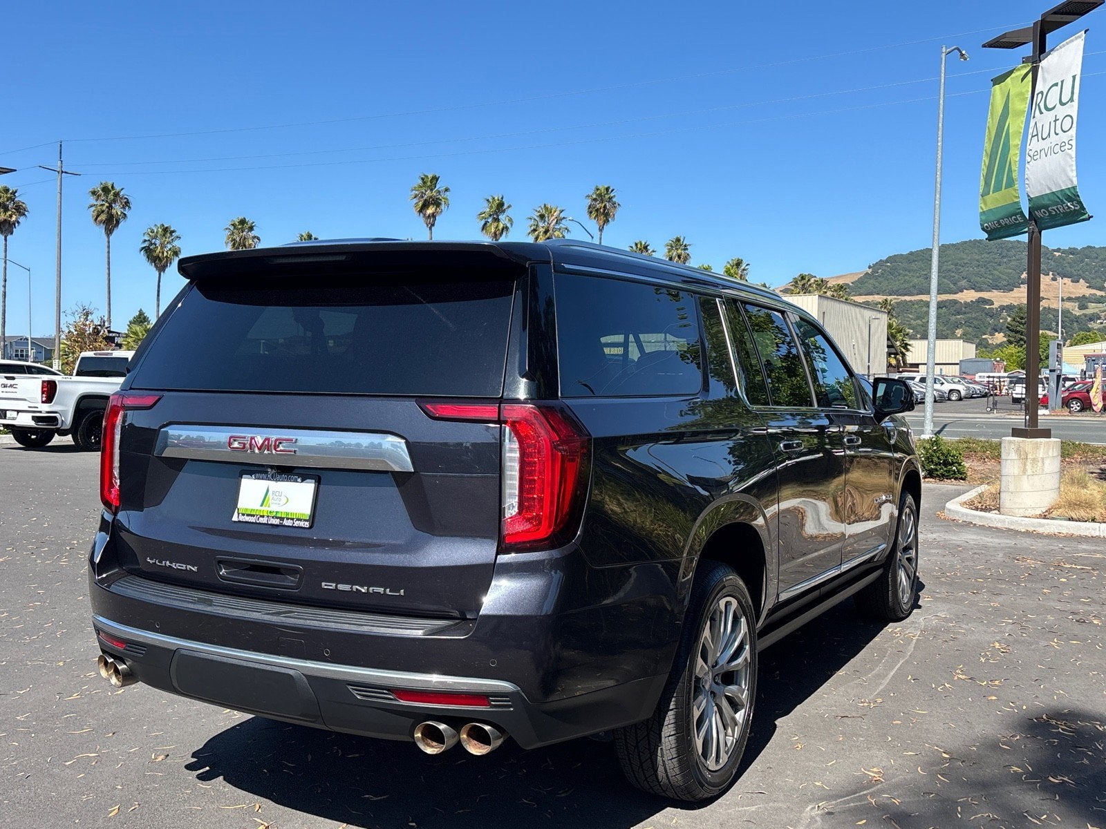 2023 GMC Yukon XL Denali