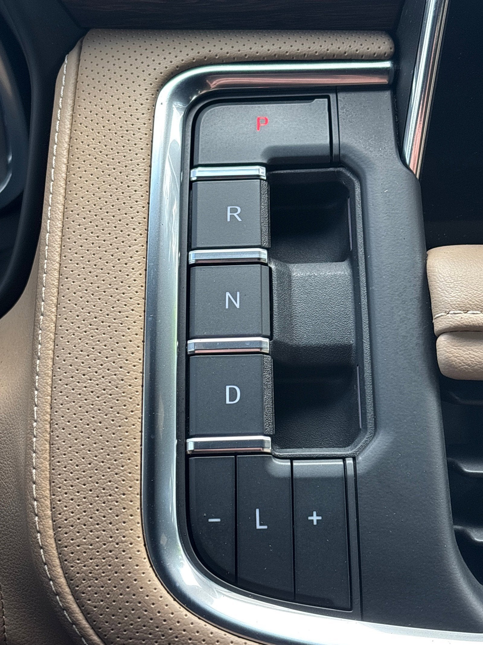 2022 Chevrolet Suburban Premier