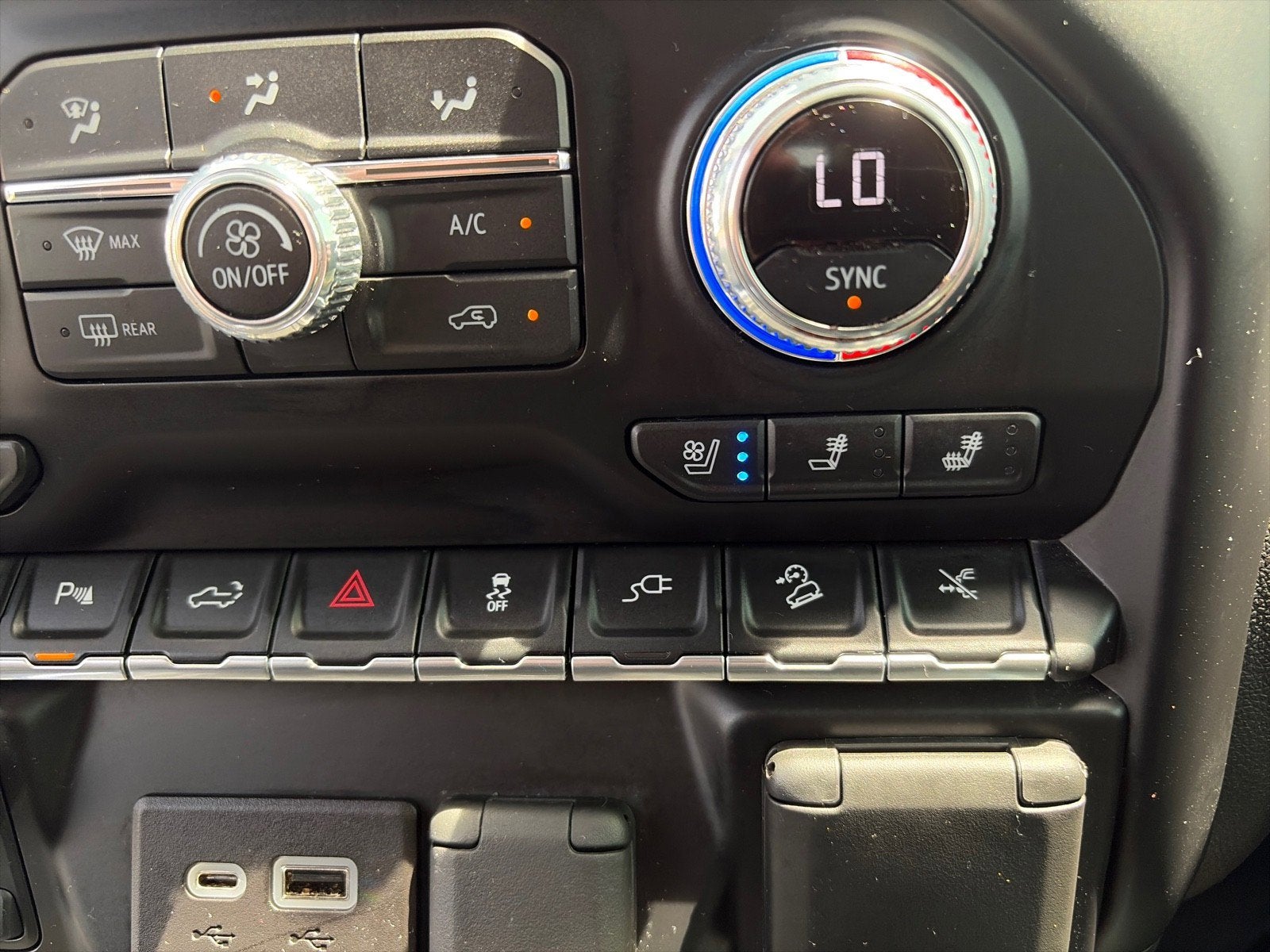 2022 GMC Sierra 3500HD AT4