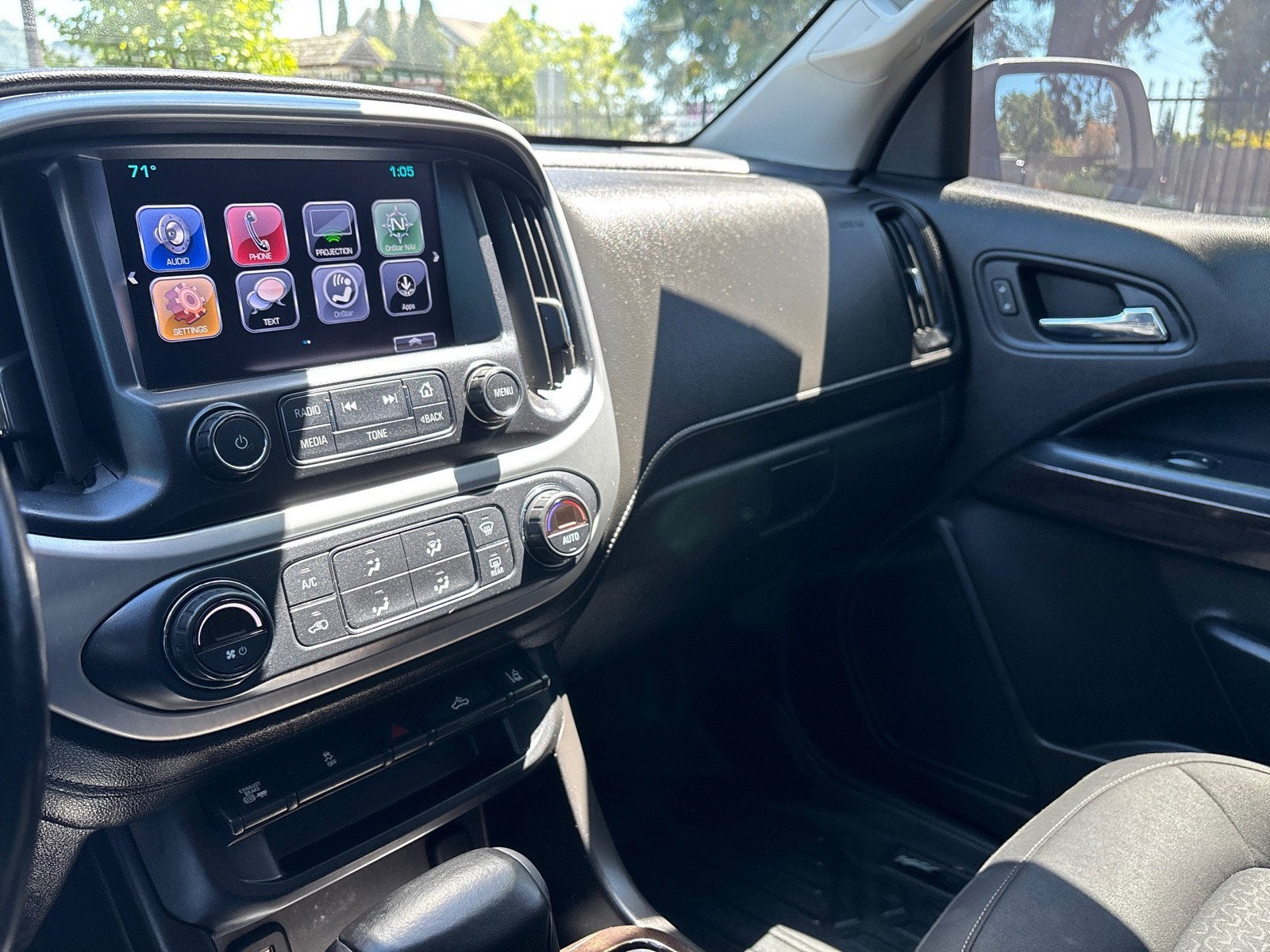 2017 GMC Canyon 2WD SLE