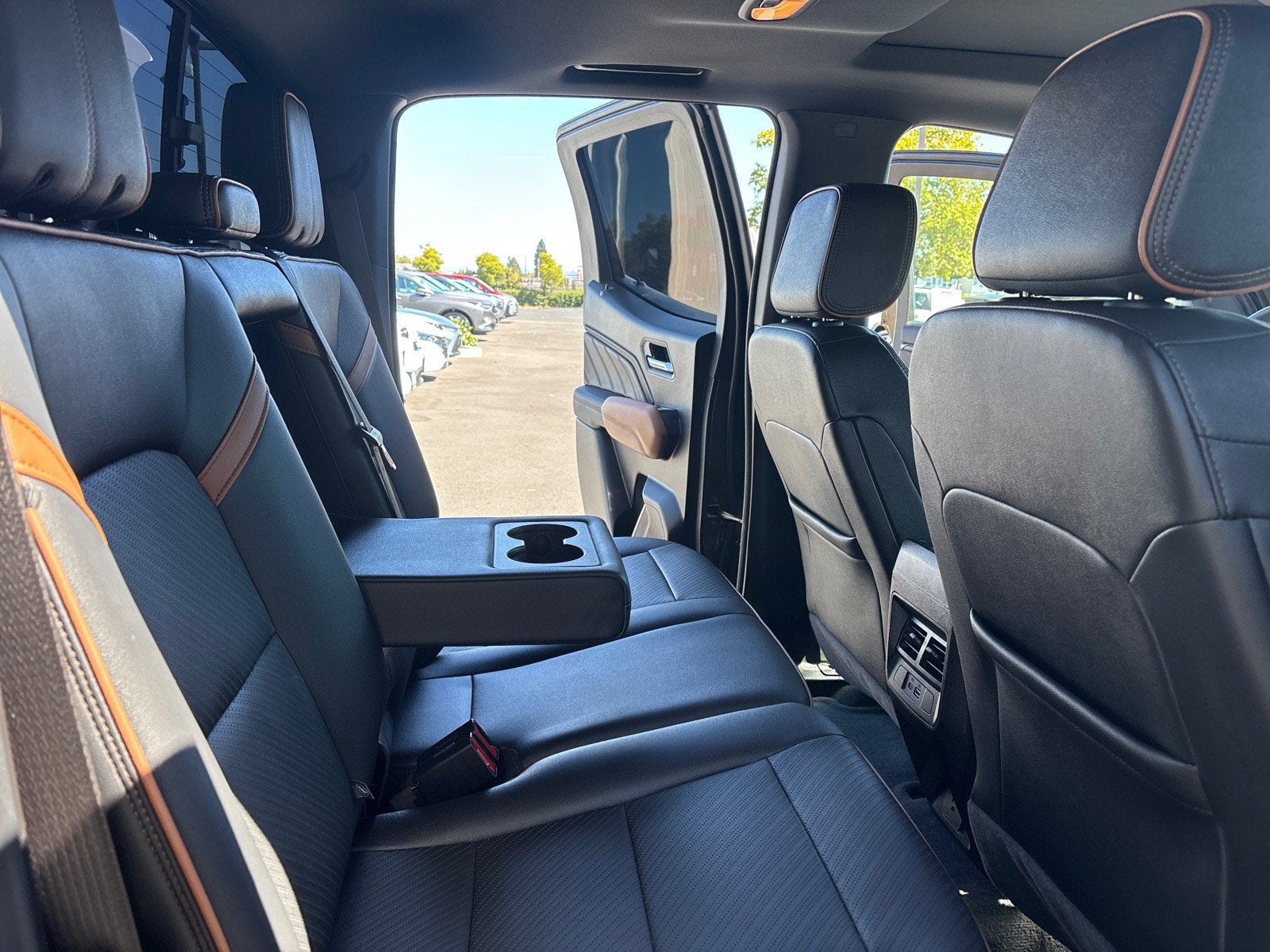 2025 GMC Canyon 4WD AT4