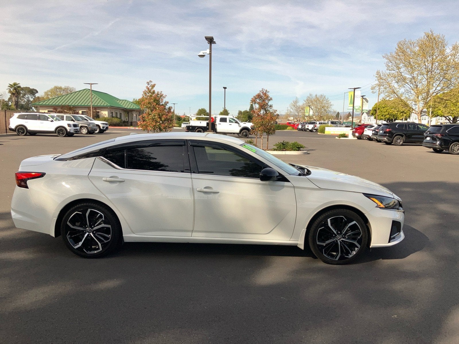 2023 Nissan Altima 2.5 SR