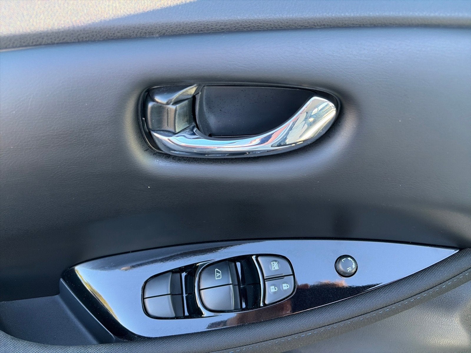 2024 Nissan LEAF SV PLUS