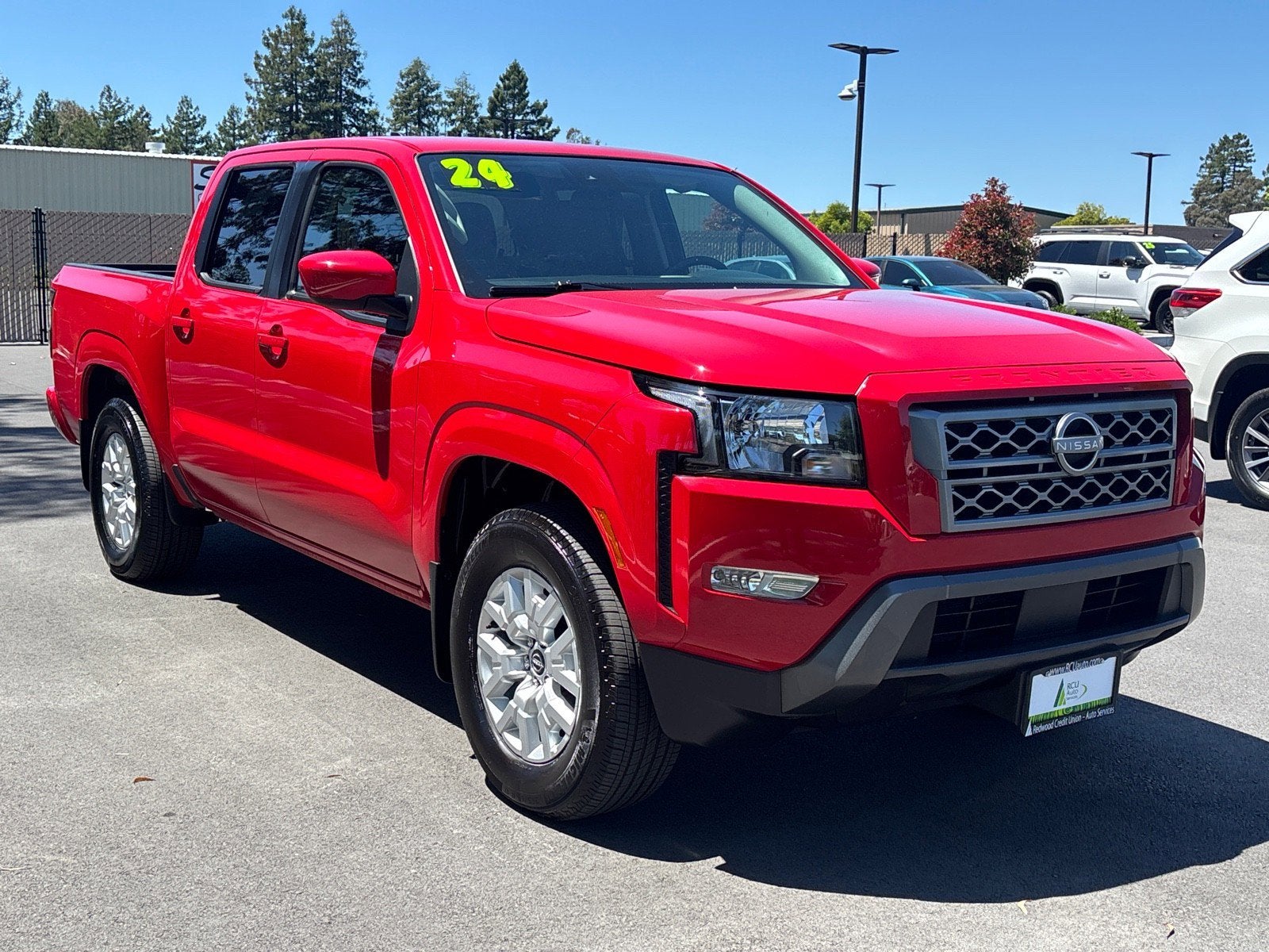 2024 Nissan Frontier SV