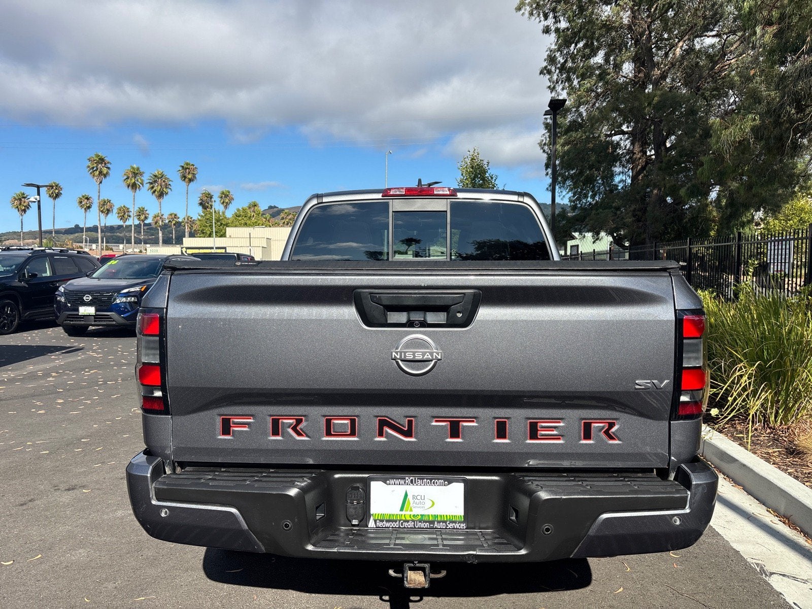 2022 Nissan Frontier SV