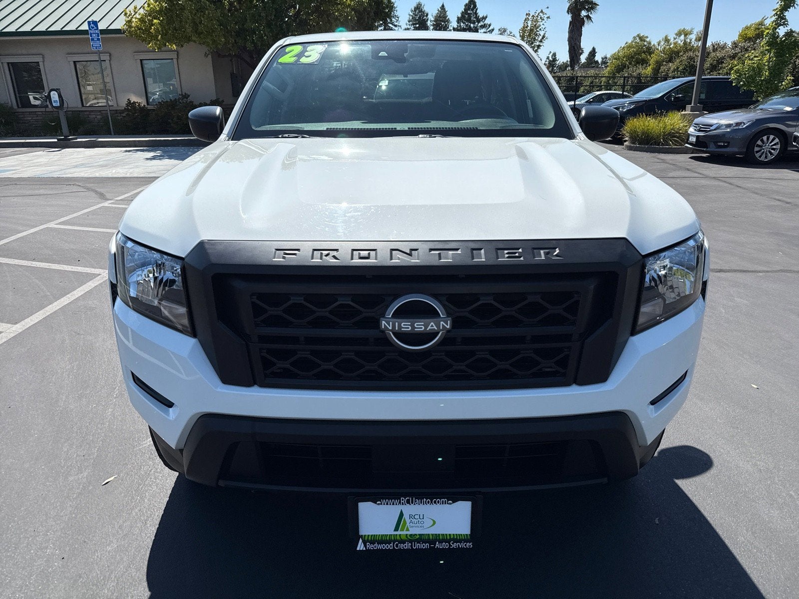 2023 Nissan Frontier S