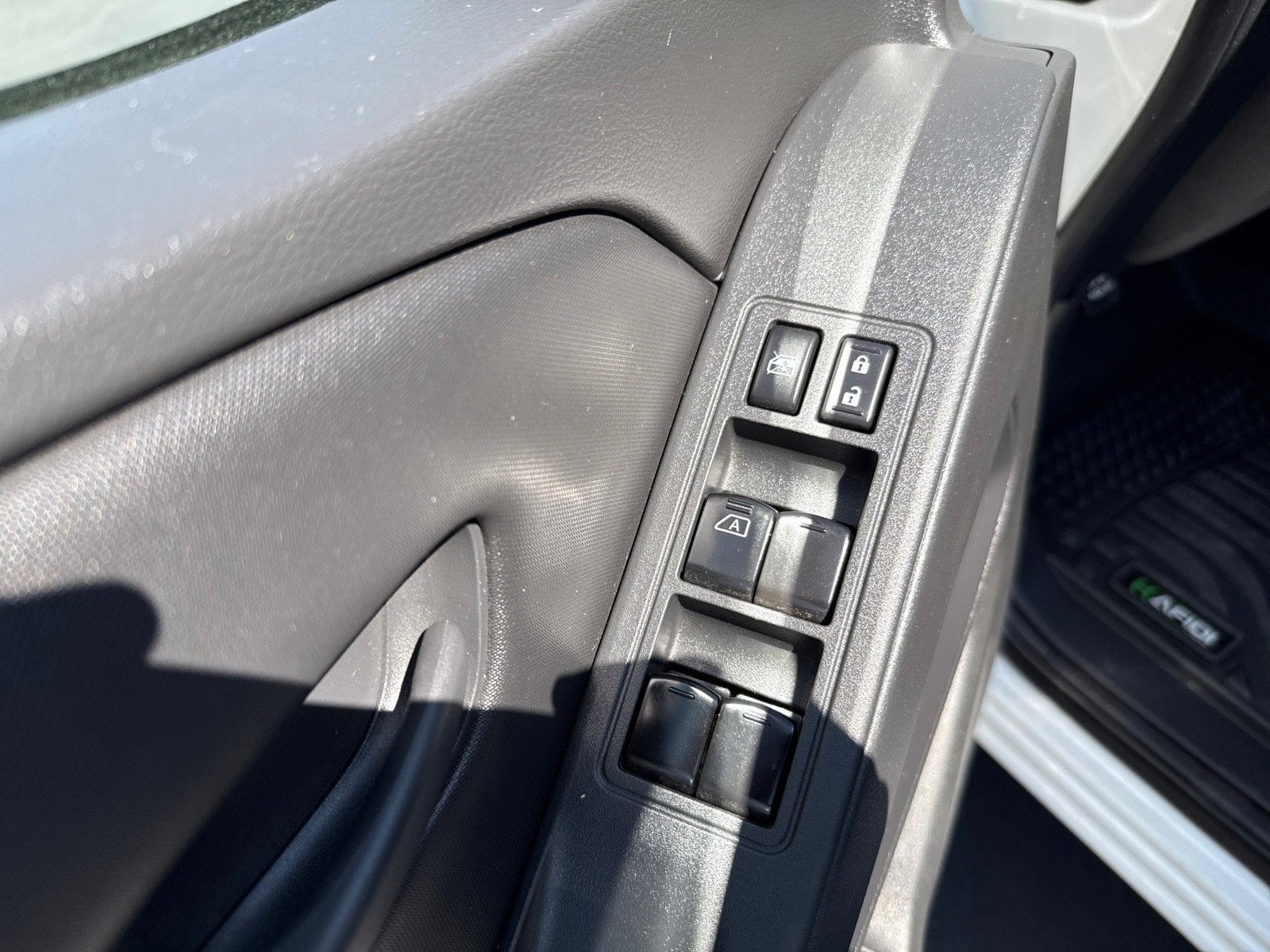 2023 Nissan Frontier S