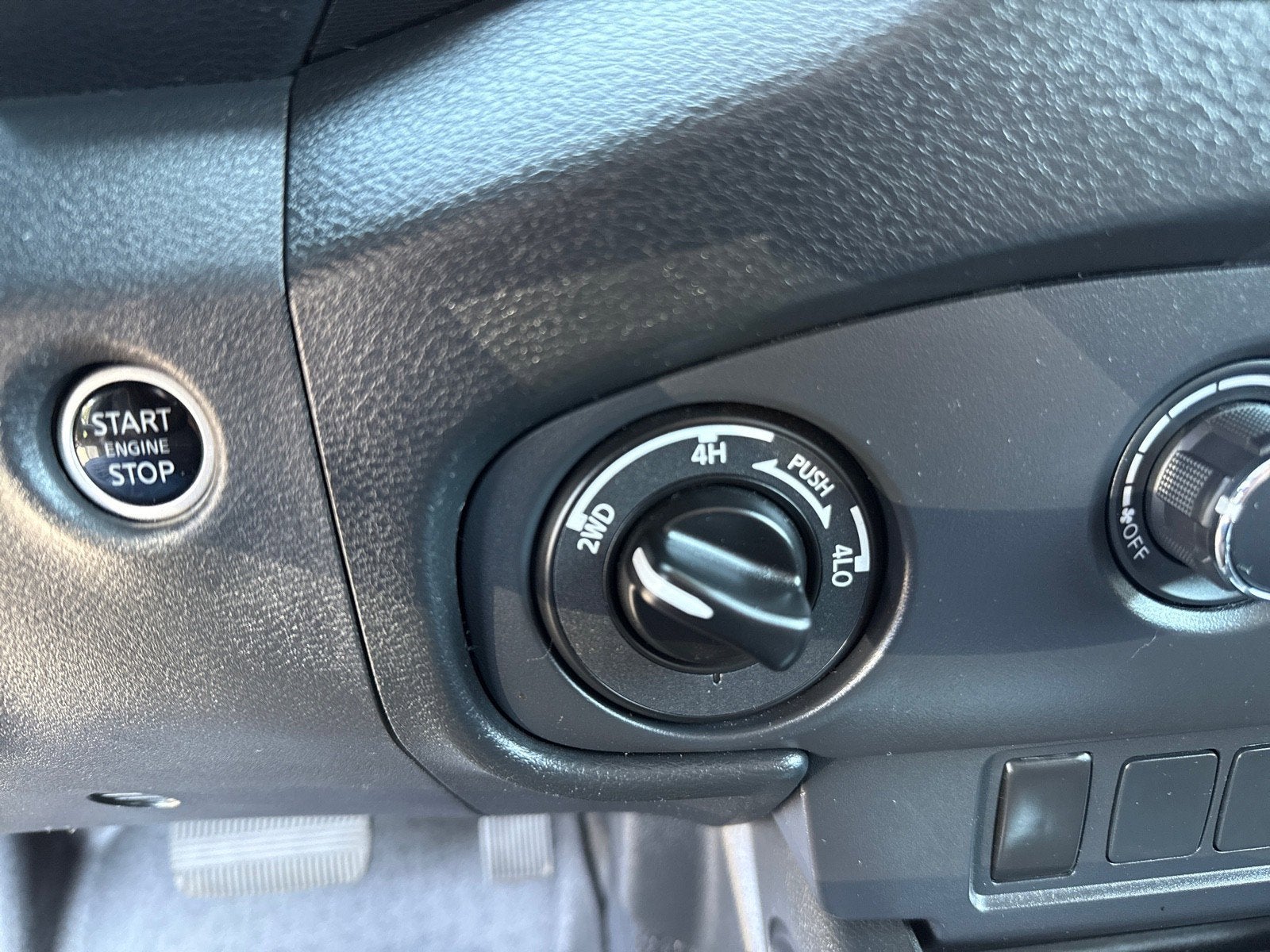 2023 Nissan Frontier S