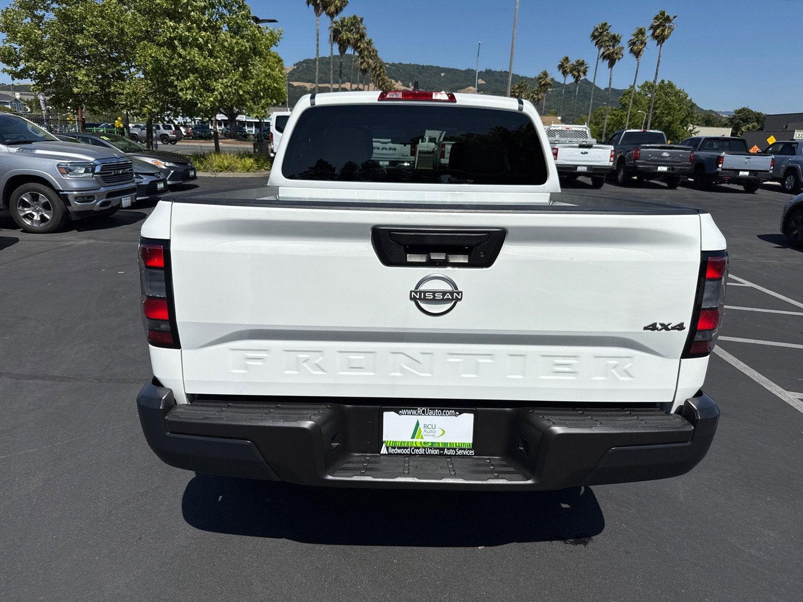 2023 Nissan Frontier S