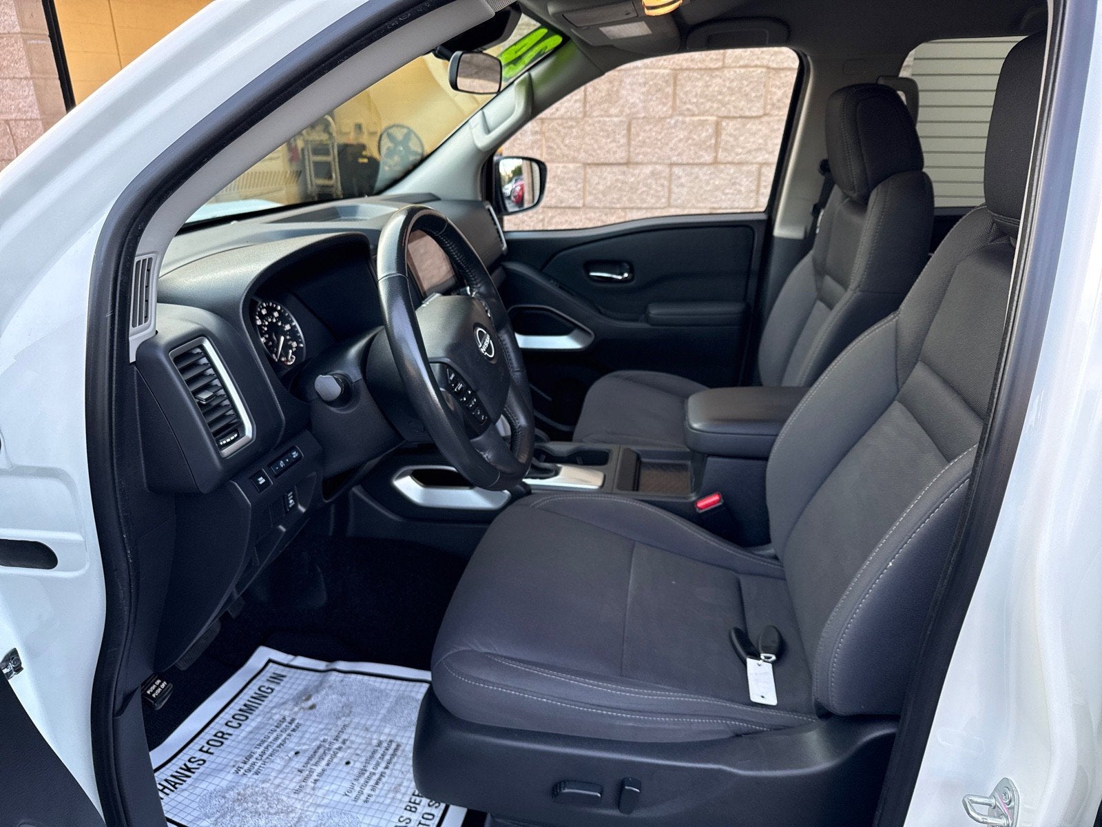 2024 Nissan Frontier SV