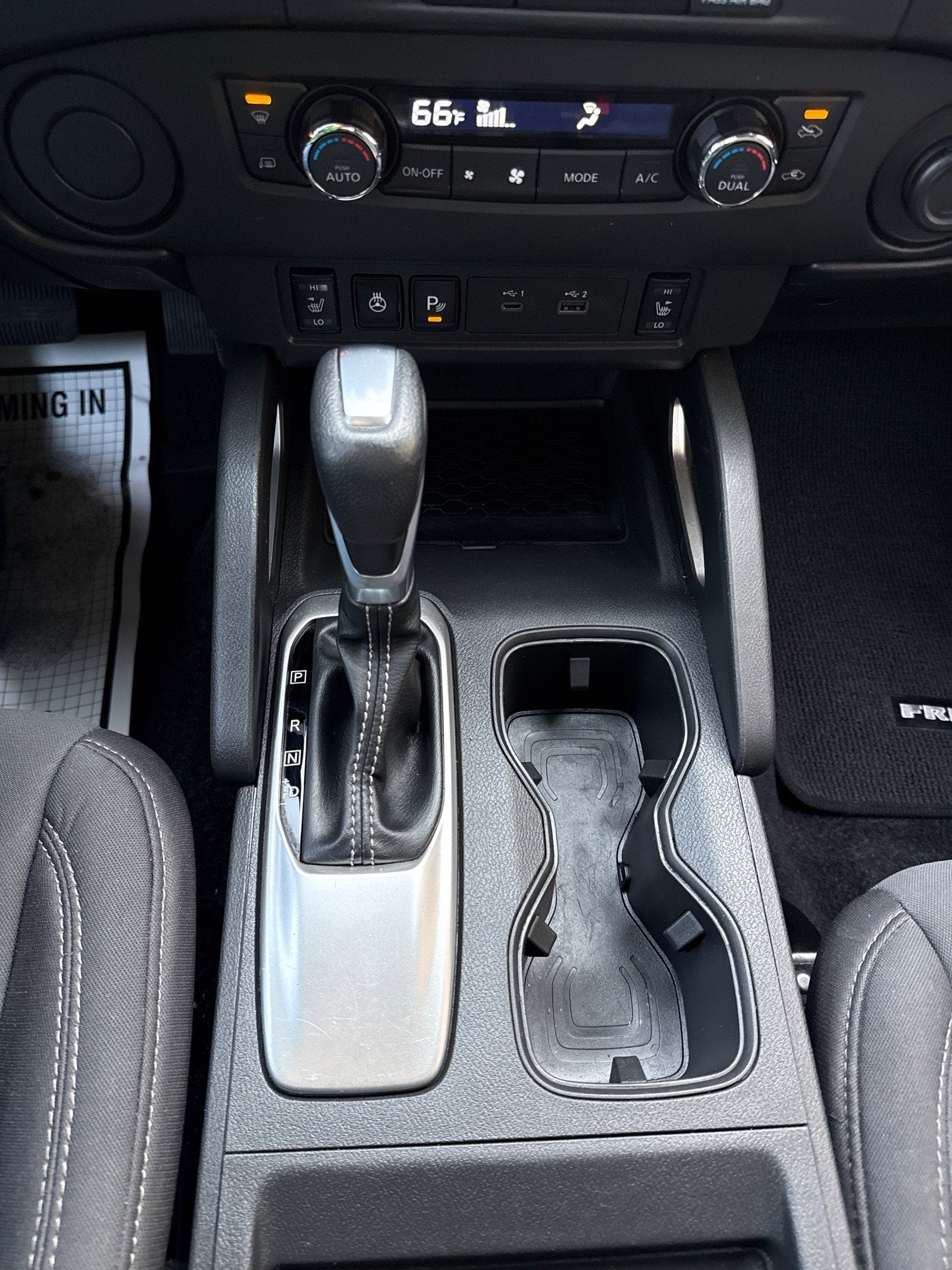 2024 Nissan Frontier SV