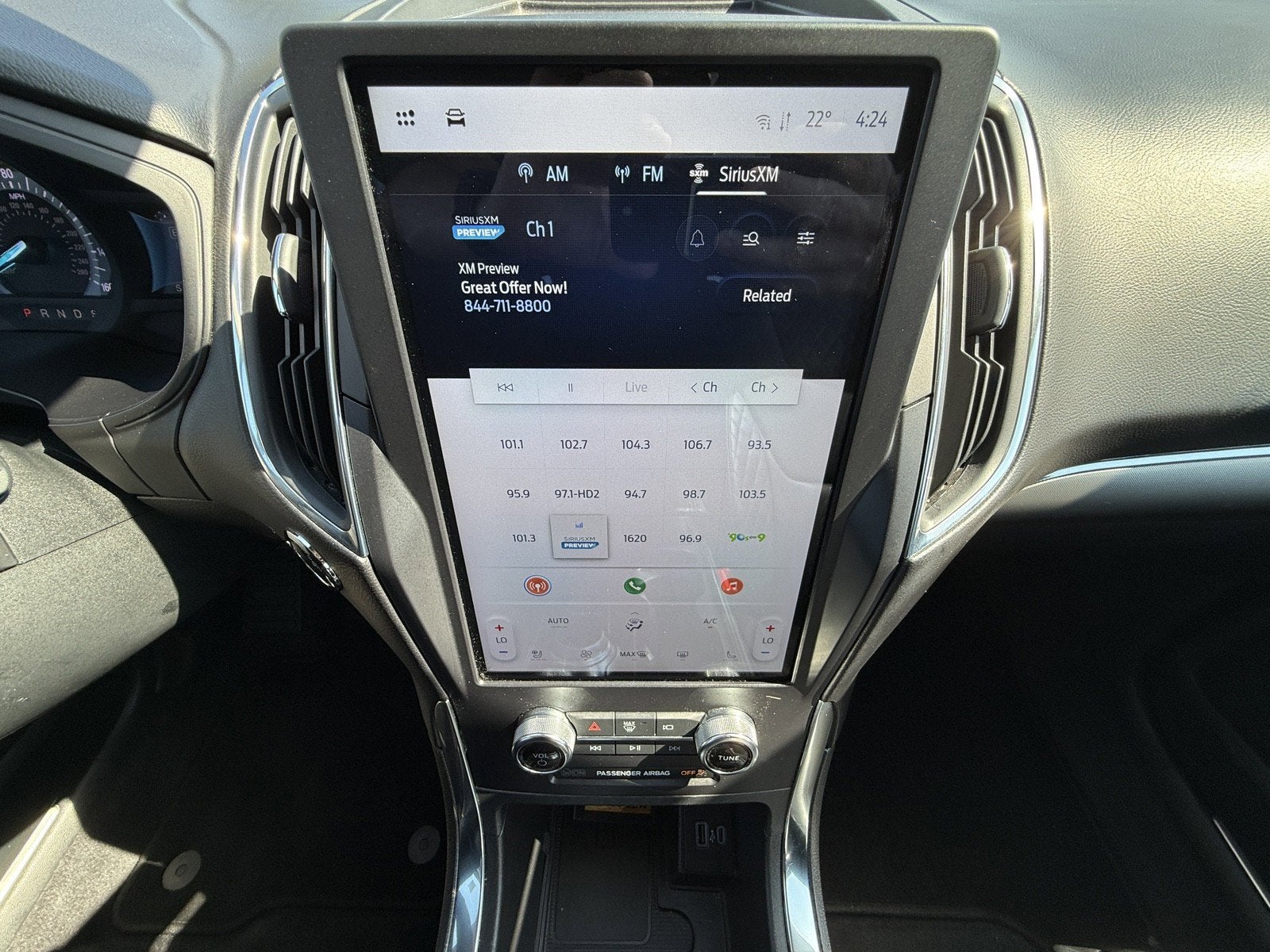 2024 Ford Edge Titanium