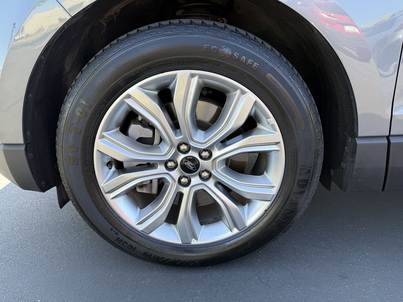 2024 Ford Edge Titanium