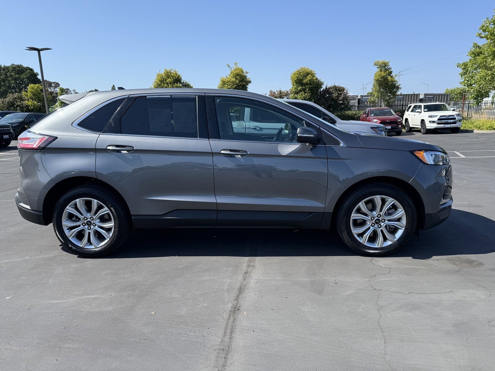 2024 Ford Edge Titanium