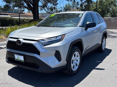 2025 Toyota RAV4 LE