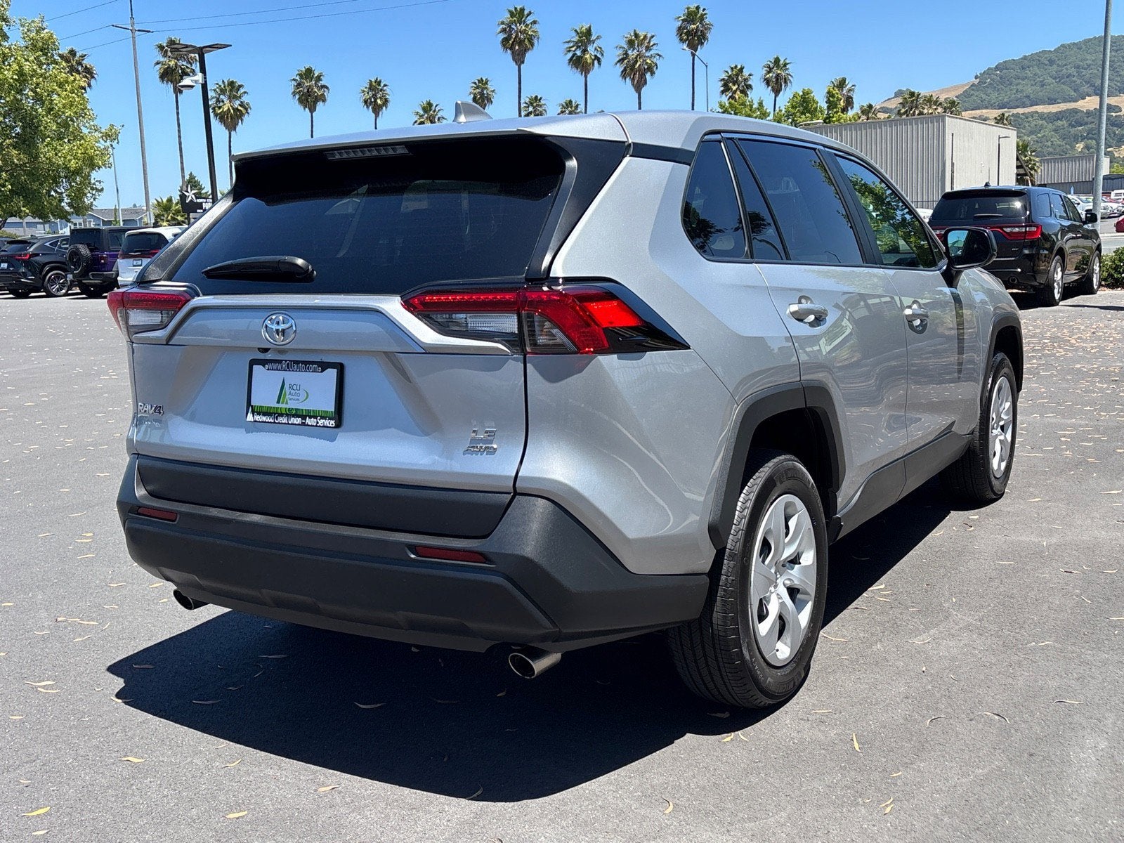 2025 Toyota RAV4 LE