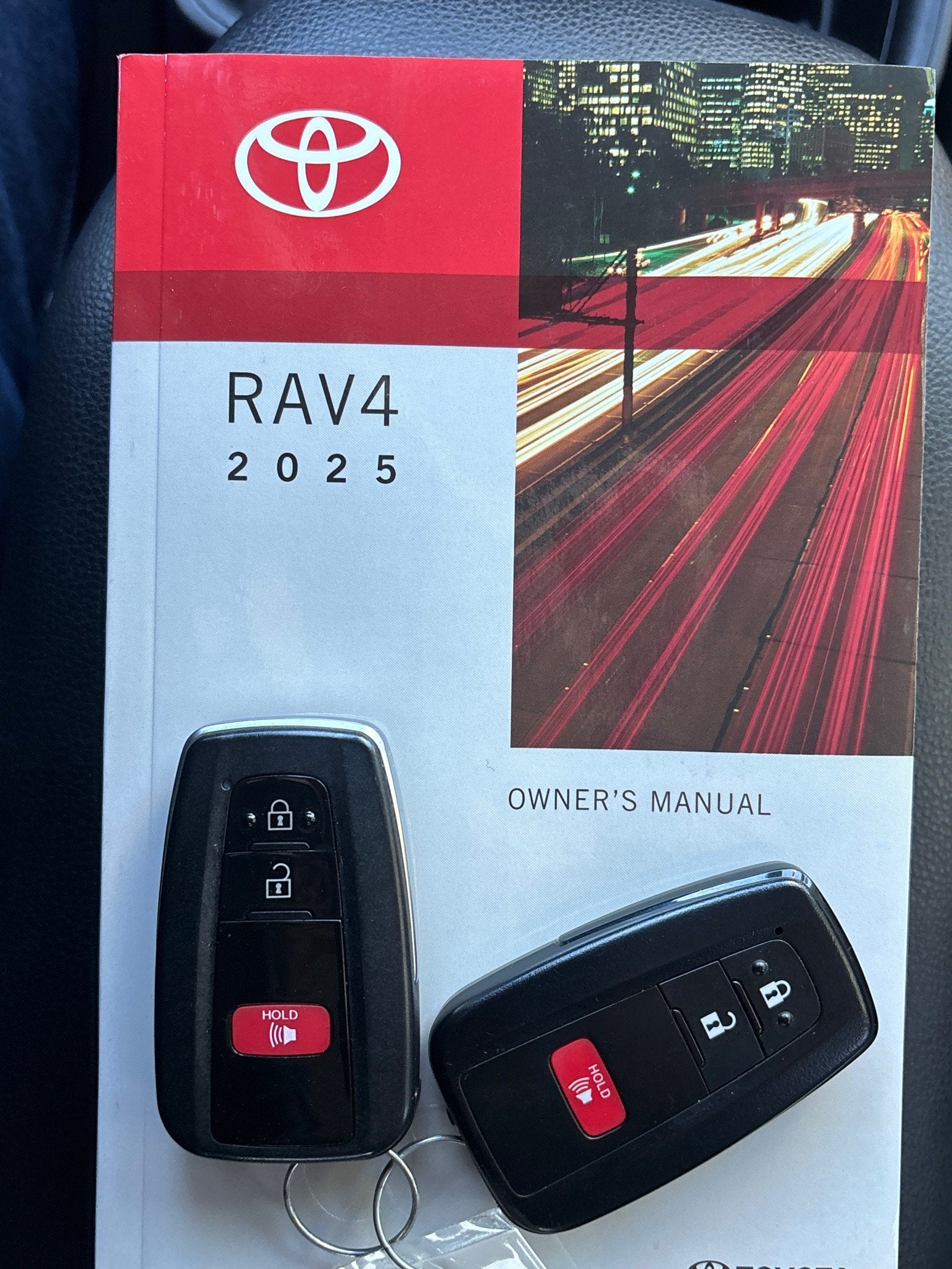 2025 Toyota RAV4 XLE