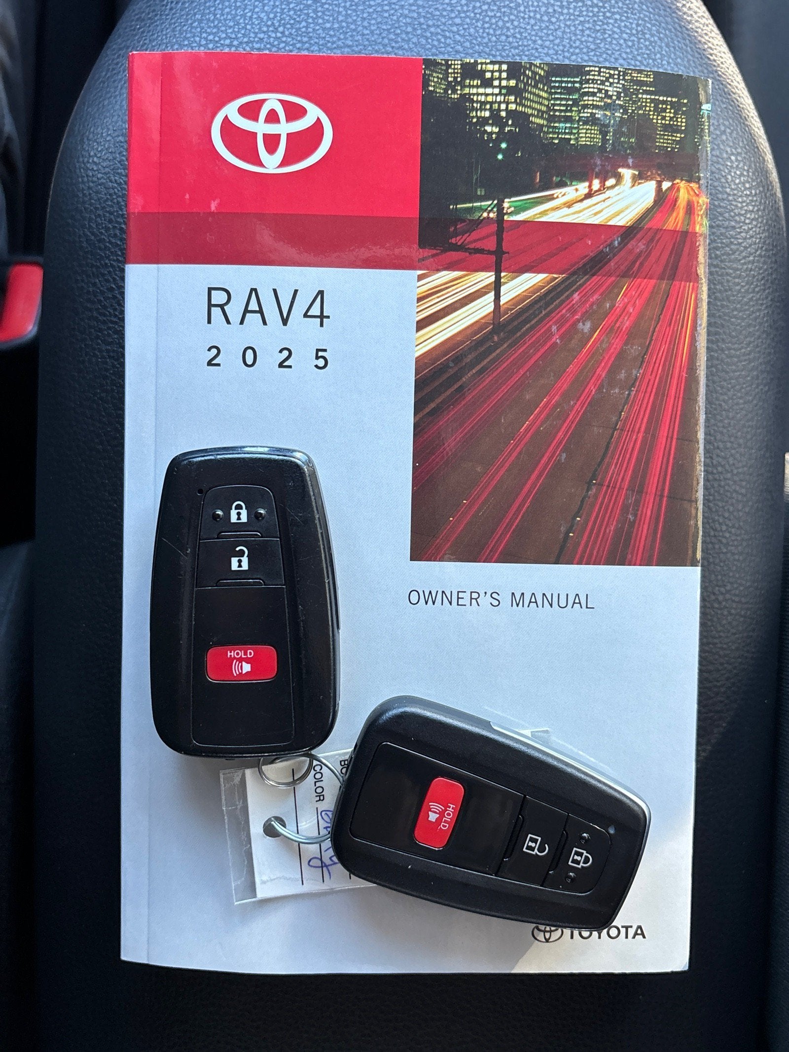 2025 Toyota RAV4 XLE