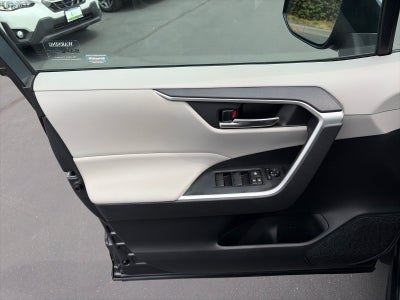 2020 Toyota RAV4 Hybrid XLE