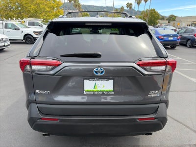 2020 Toyota RAV4 Hybrid XLE