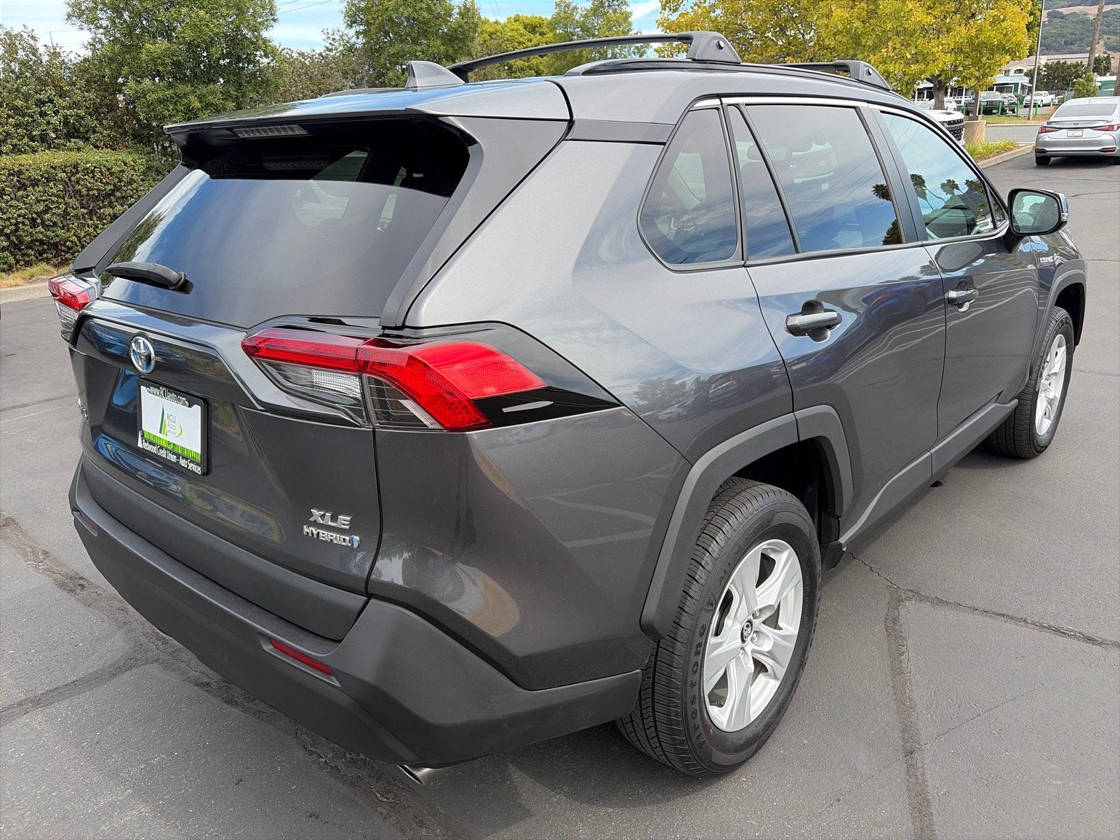 2020 Toyota RAV4 Hybrid XLE
